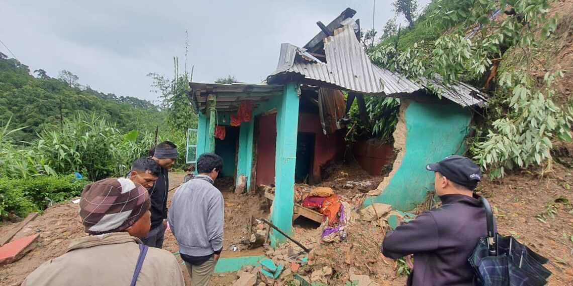 Landslide buries 5 of a family following incessant rains in Meghalaya