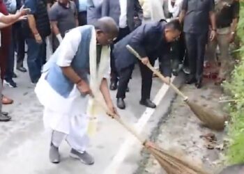 Sikkim Governor Lakshman Prasad Acharya participate in cleanliness drive