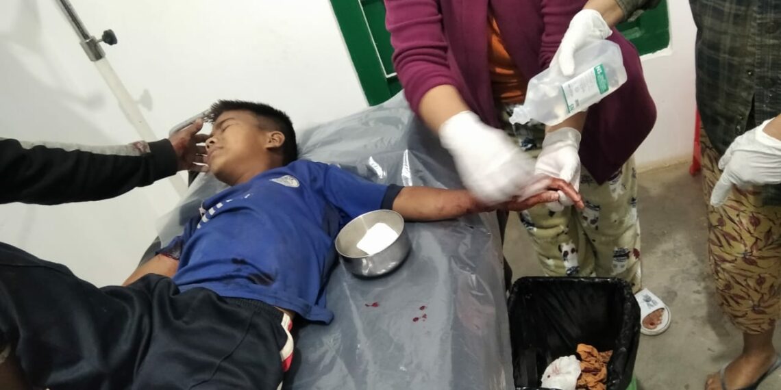 2,000 Chin refugees pour into Mizoram after Myanmar’s jet fighter bombarded Chin villages